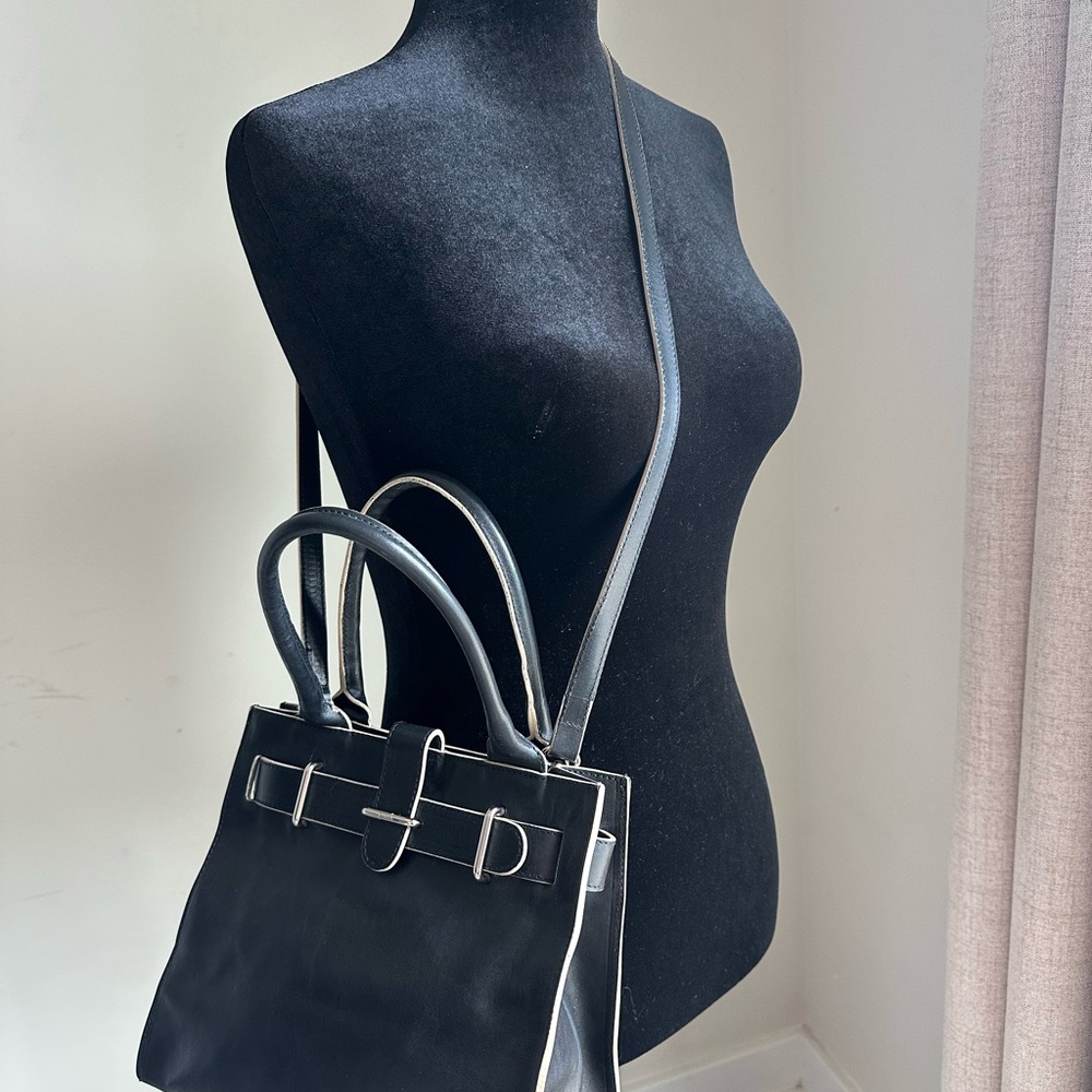 Furla Elegant Black Shoulder Bag